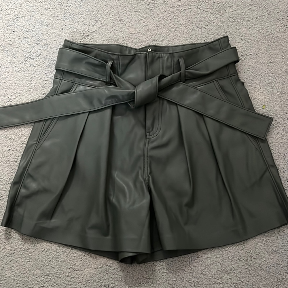 Blank NYC High Waisted Pleather Green Shorts Brand New